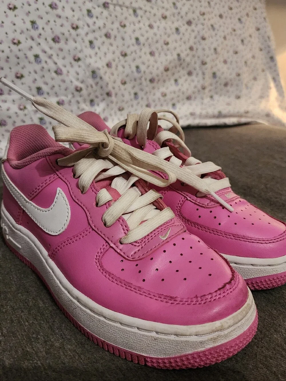 Girls NIKE AIR Pink Sz 1